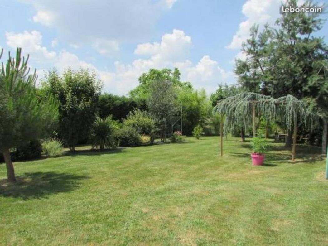 Bed and Breakfast La Perle Rouge A Panazol Zewnętrze zdjęcie